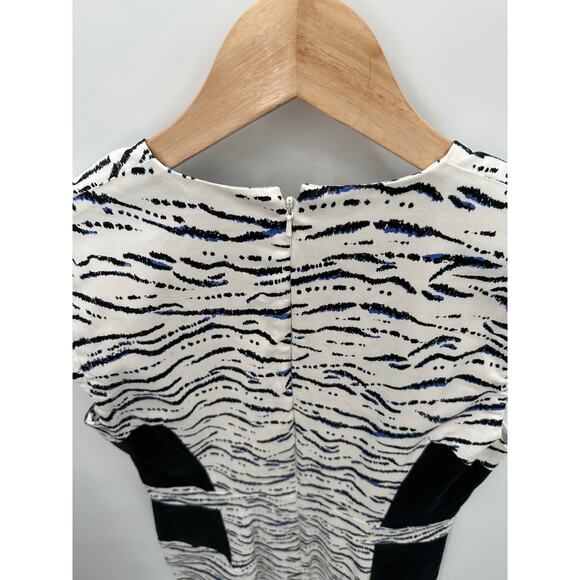 French Connection Tapir Wave Capped Sleeve Pencil Dress // 6 - Picture 10 of 12